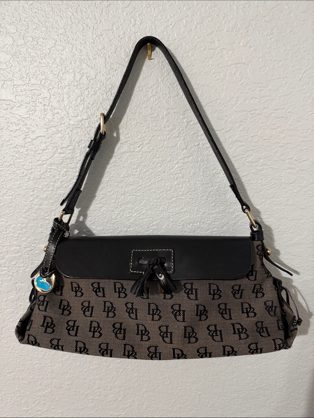VTG Dooney & Bourke Monogram Flap Tassel Baguette Shoulder Bag Gray Black Y2K